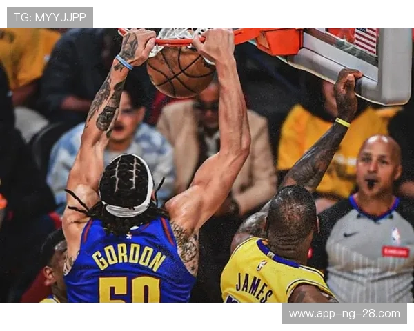 开拓者鏖战勇士巅峰对决新星崛起重燃西部激情对抗 开拓者鏖战勇士巅峰对决新星崛起重燃西部激情对抗