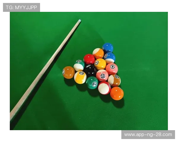 从台球技巧入手探索精准控制与心理博弈如何帮助提升比赛表现水平