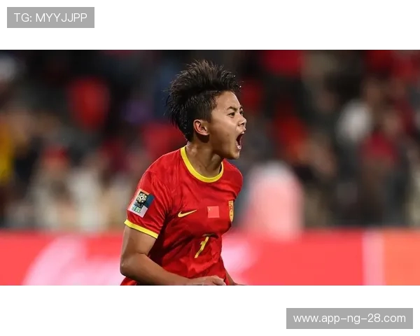 李娜畅谈足球生涯中的挑战与成就分享她的奋斗故事与心路历程