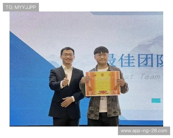 深入探讨上海篮球队团队协作的优势与不足分析 深入探讨上海篮球队团队协作的优势与不足分析