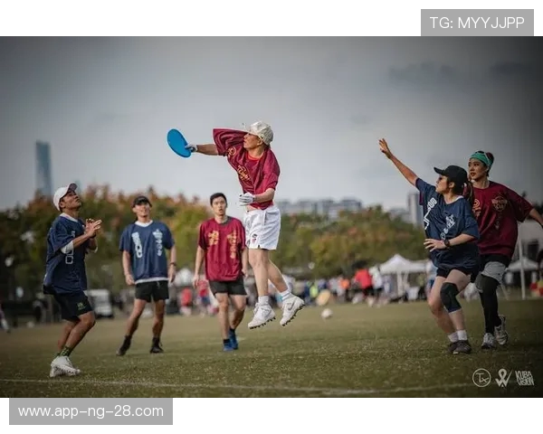 深圳飞盘队灵活性创新高引领全国飞盘运动新潮流 深圳飞盘队灵活性创新高引领全国飞盘运动新潮流