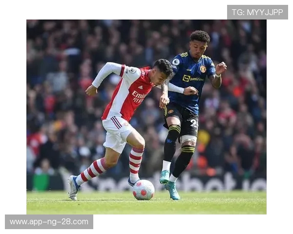 利物浦与阿森纳的对决分析及战术解读全景呈现